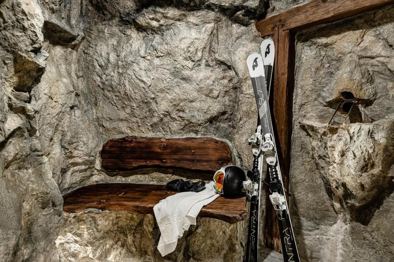Savoy Dolomites Luxury & Spa Hotel Selva di Val Gardena Exterior photo